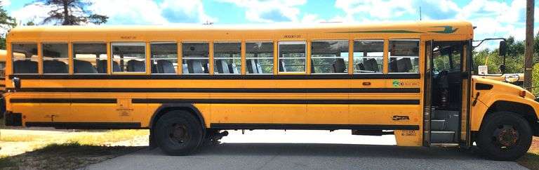 2016 BLUE BIRD BB VISION SCHOOL BUS #13