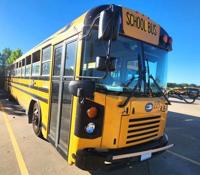 2016 BLUE BIRD ALL AMERICAN SCHOOL BUS #225