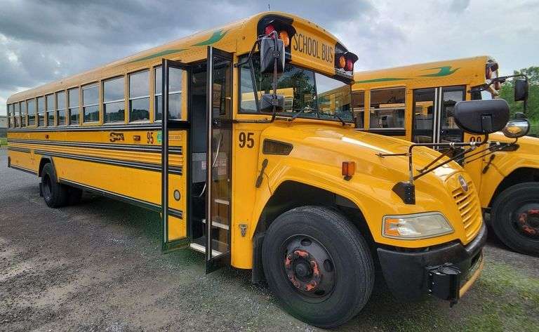 2016 BLUE BIRD BB VISION SCHOOL BUS #95