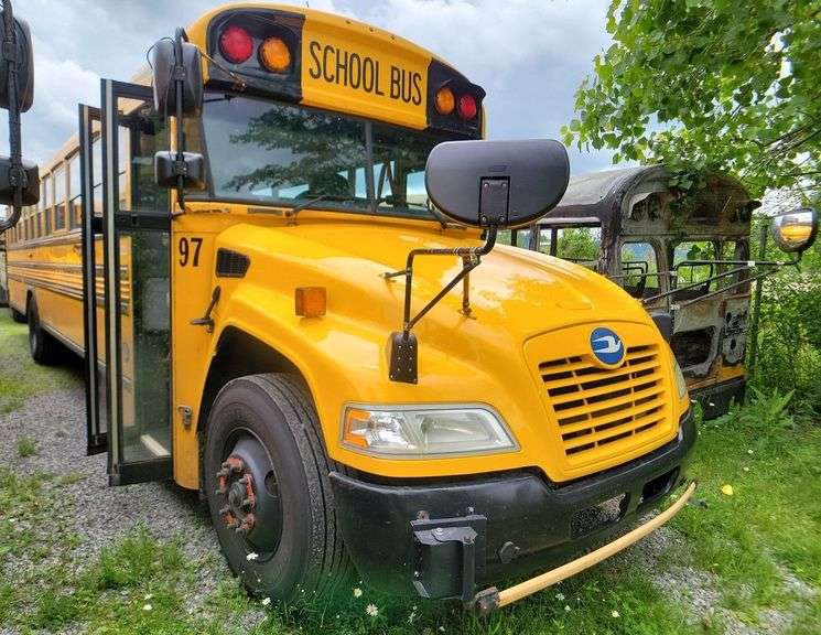 2016 BLUE BIRD BB VISION SCHOOL BUS #97