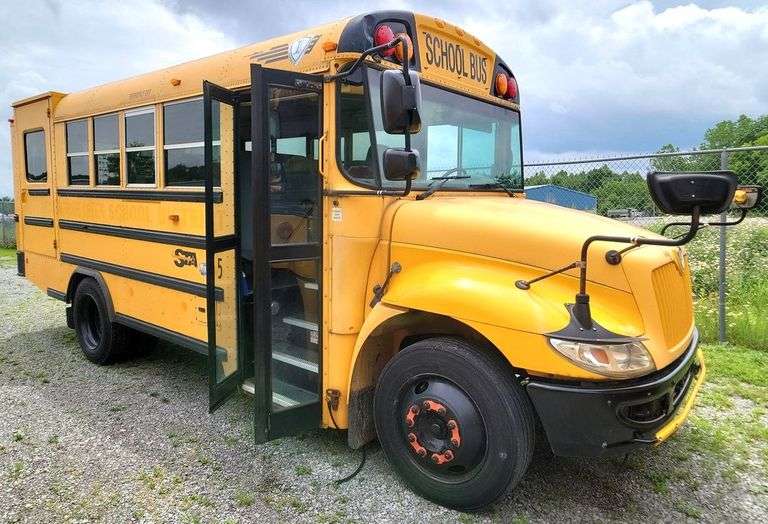 2012 INTERNATIONAL PB105 CE SCHOOL BUS #5