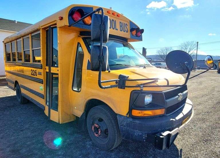 2014 CHEVROLET EXPRESS 4500 THOMAS MINOTOUR SMALL SCHOOL BUS #226