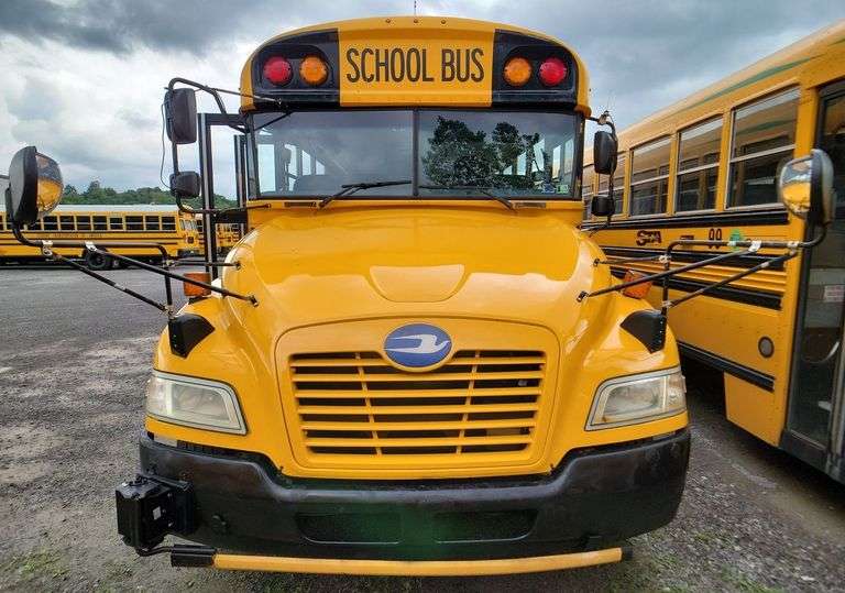 2016 BLUE BIRD BB VISION SCHOOL BUS #95