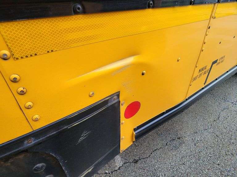 2015 BLUE BIRD BB VISION SCHOOL BUS #119