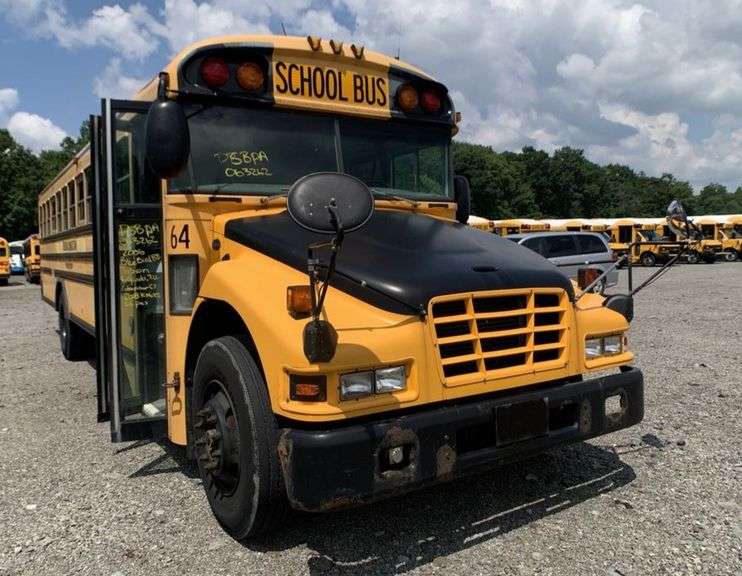 2006 BLUE BIRD BB VISION SCHOOL BUS