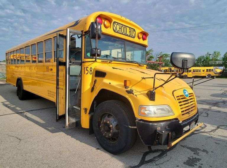 2015 BLUE BIRD BB VISION SCHOOL BUS #158
