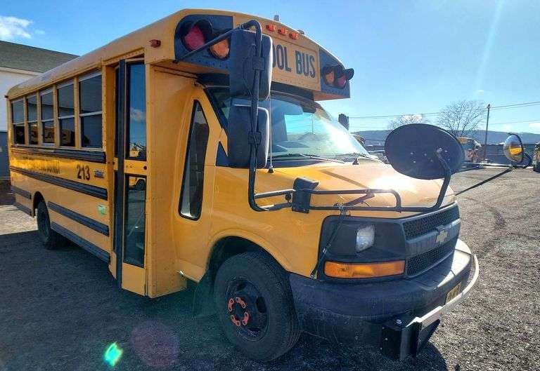 2014 CHEVROLET EXPRESS 4500 THOMAS MINOTOUR SMALL SCHOOL BUS #213