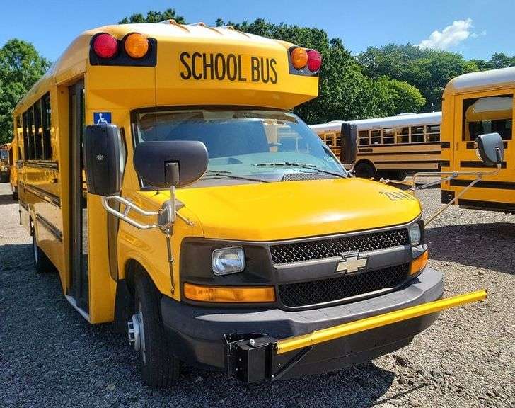 2013 CHEVROLET EXPRESS 4500 TRANS TECH SMALL SCHOOL BUS #2446