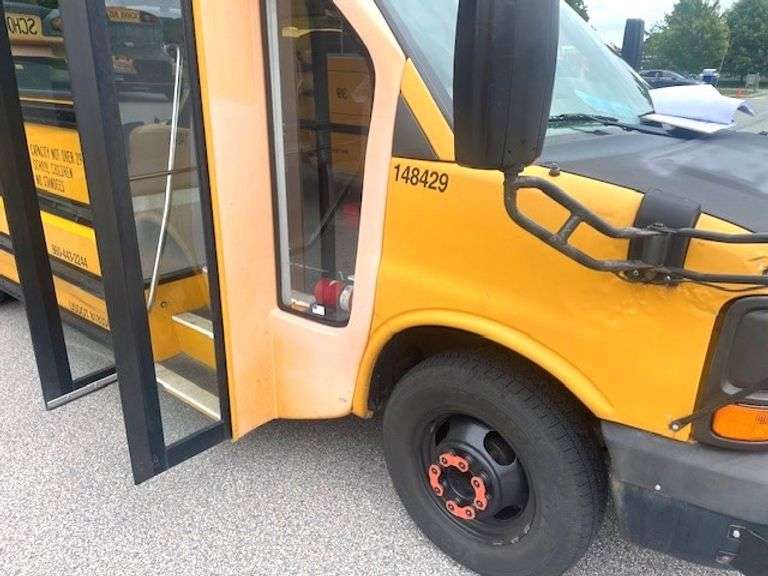 2014 CHEVROLET EXPRESS 4500 COLLINS SMALL SCHOOL BUS #1