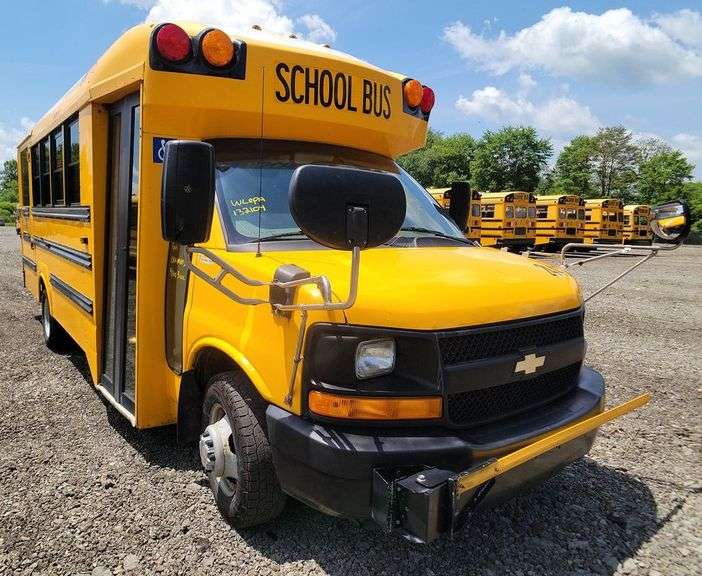 2013 CHEVROLET EXPRESS 4500 TRANS TECH SMALL SCHOOL BUS #2445