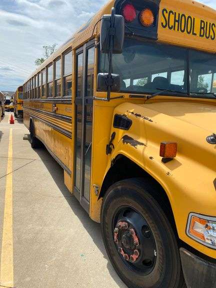 2016 BLUE BIRD BB VISION SCHOOL BUS #82