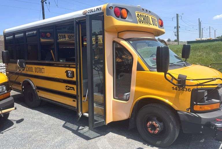 2014 CHEVROLET EXPRESS 4500 COLLINS SMALL SCHOOL BUS #191