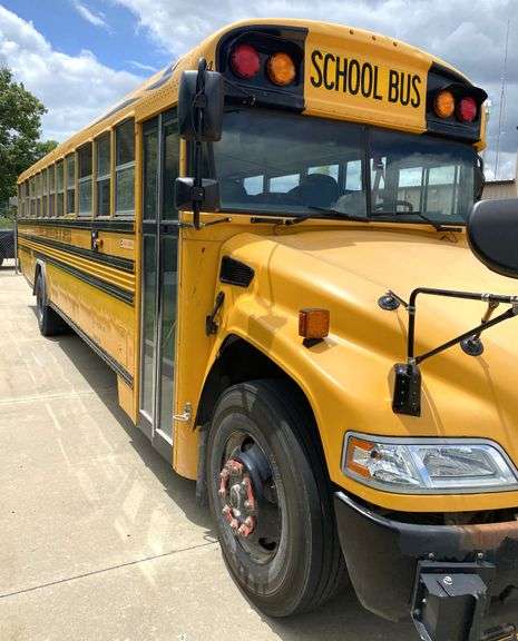 2016 BLUE BIRD BB VISION SCHOOL BUS #12