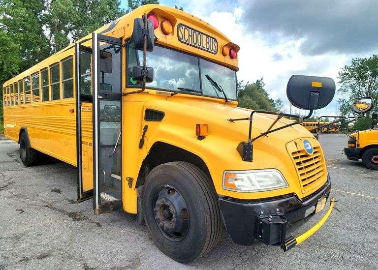 2015 BLUE BIRD BB VISION SCHOOL BUS #149