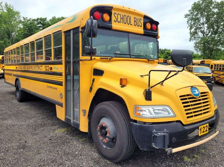 2015 BLUE BIRD BB VISION SCHOOL BUS #122