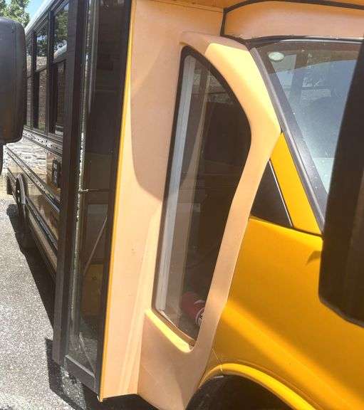 2014 CHEVROLET EXPRESS 4500 COLLINS SMALL SCHOOL BUS #196