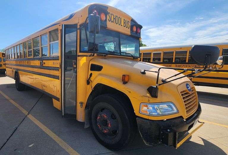 2016 BLUE BIRD BB VISION SCHOOL BUS #37