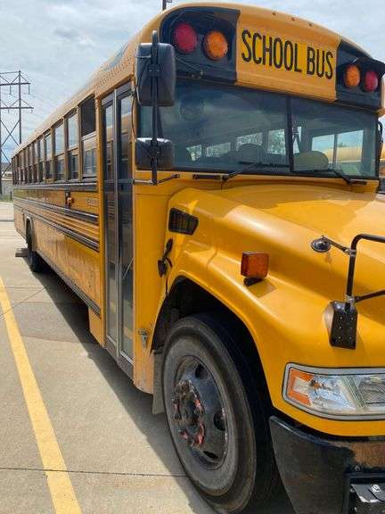 2016 BLUE BIRD BB VISION SCHOOL BUS #40