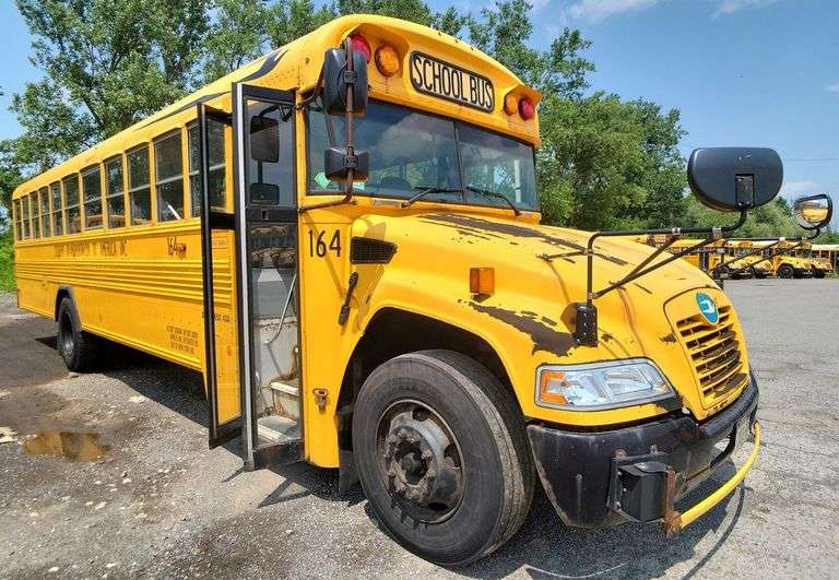 2015 BLUE BIRD BB VISION SCHOOL BUS #164