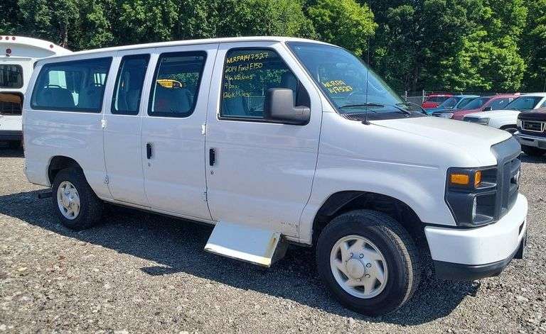 (9) 2014 FORD ECONOLINE E-150 VANS located in SLIPPERY ROCK, PA