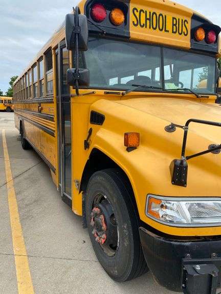 2016 BLUE BIRD BB VISION SCHOOL BUS #30