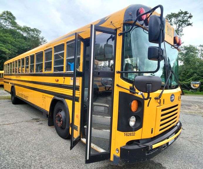 (10) 2016 BLUE BIRD ALL AMERICAN SCHOOL BUSES Located in EAST PROVIDENCE, RI