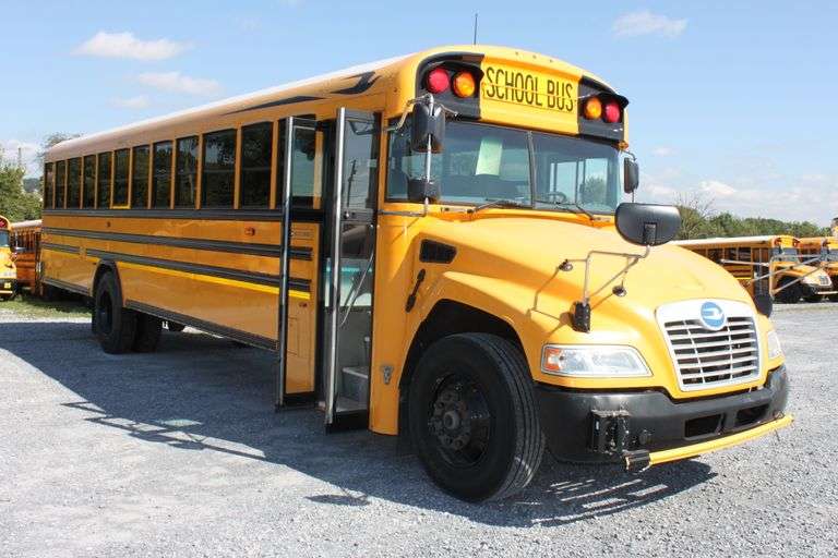 (1) 2018 BLUE BIRD BB VISION SCHOOL BUS Located in LEBANON, PA