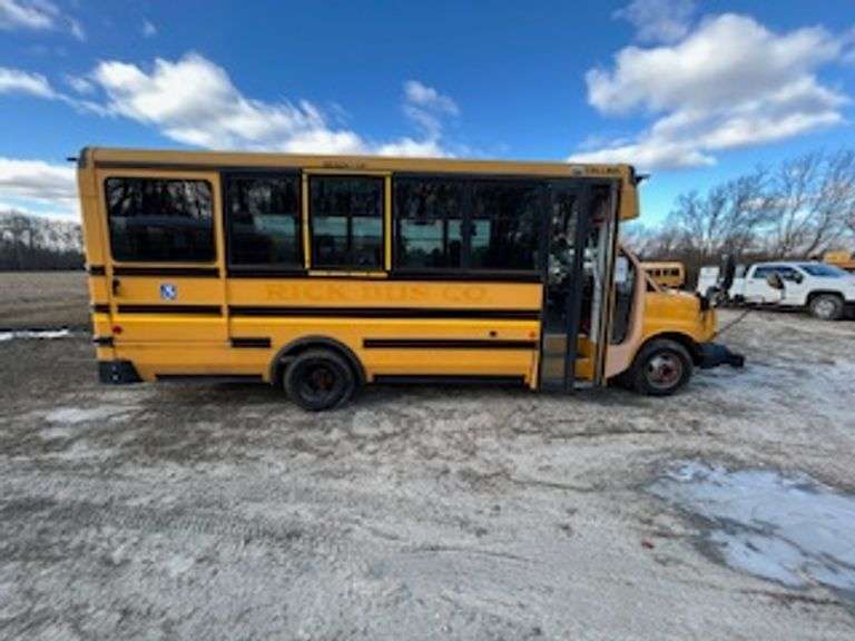 2016 CHEVROLET EXPRESS 3500 COLLINS SMALL SCHOOL BUS #2654
