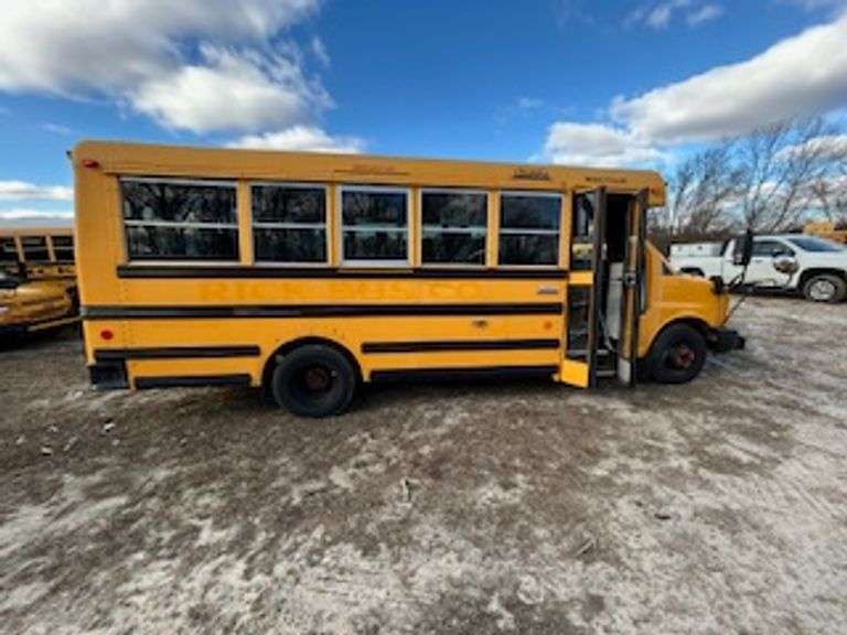 2014 CHEVROLET EXPRESS 3500 THOMAS SMALL SCHOOL BUS #1244