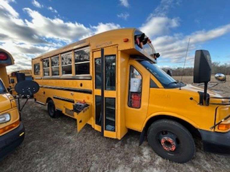 2016 CHEVROLET EXPRESS 4500 THOMAS MINOTOUR SMALL SCHOOL BUS #2658