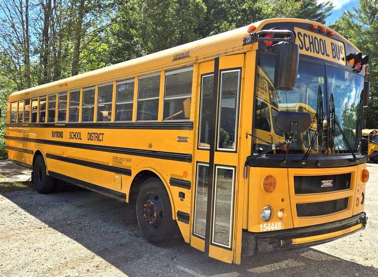 (1) 2015 THOMAS BUILT MVP-EF SCHOOL BUS Located in EPSOM, NH