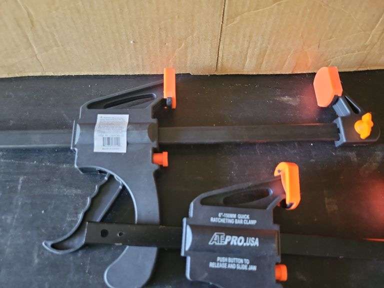 2 Ratchet Clamps