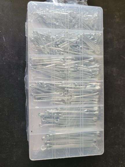 555 Pcs. Cotter Pin Assortment