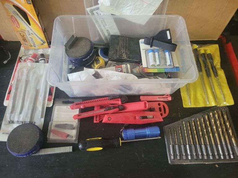 2 Boxes Tools