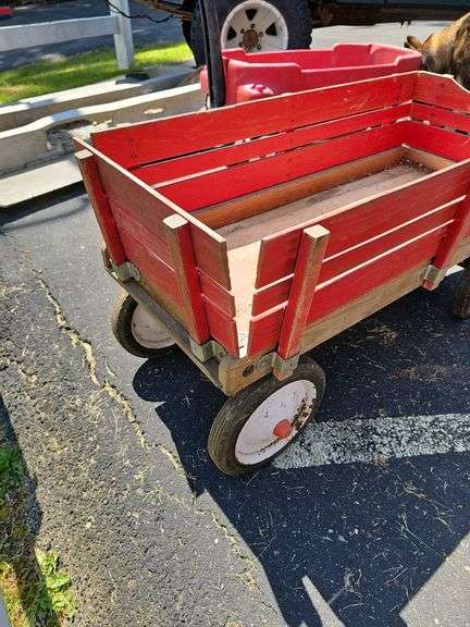 Radio Flyer Wood Wagon