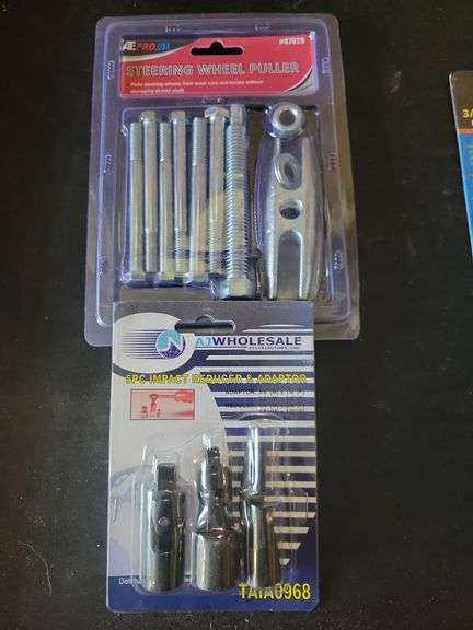 Steering Wheel Puller and 5 Pc. Reducer Set