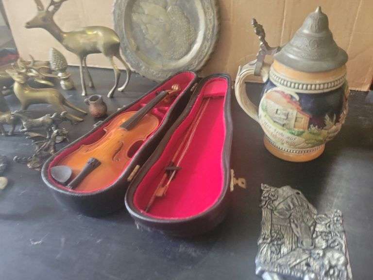 Mini Violin, Stein, and Trinkets