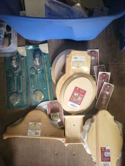 Tote Wood Crafts and Clock Parts
