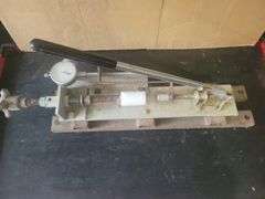 Gauge with Indicator