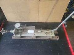 Gauge with Indicator