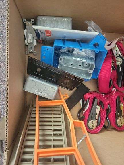 Box Rachet Straps and Tools