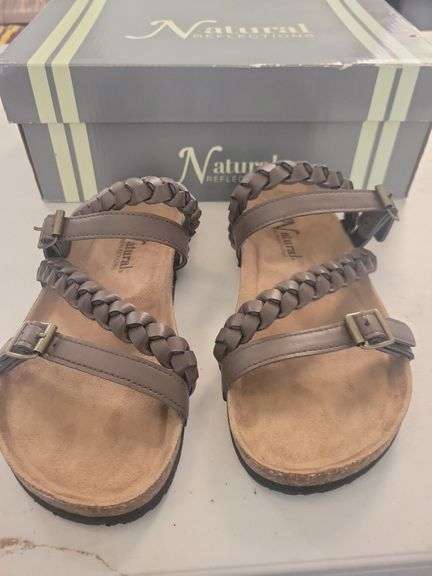 Natural Reflections size 8 Sandles