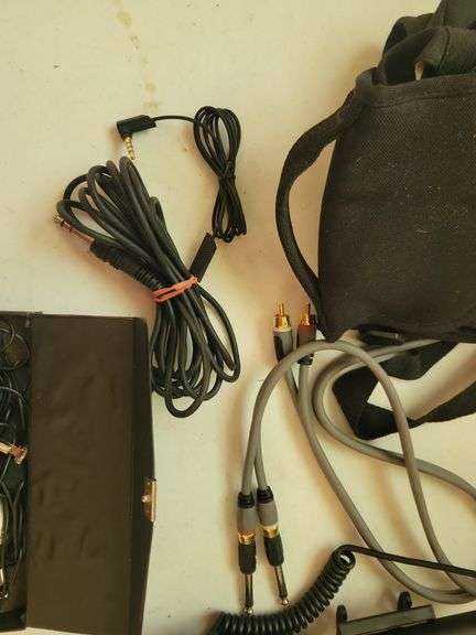 Lapel Mic, Mic on Stand, and Pouches