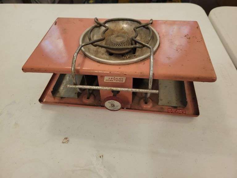 Pink Coleman LP Gas Picnic Stove