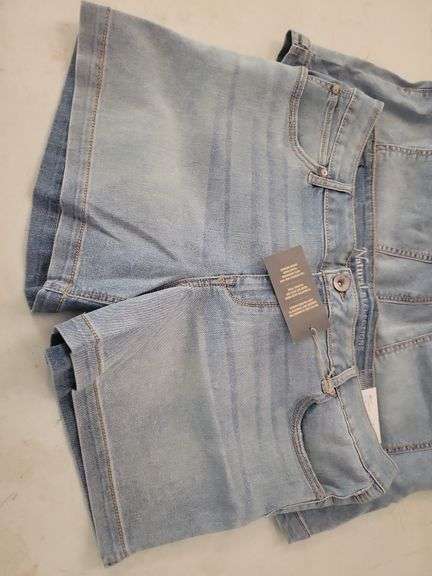 2 Natural Reflections size 16 Denim 5 Pocket Shorts