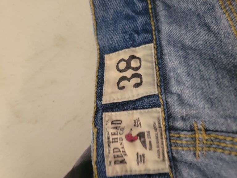 2 Red Head Size 38 Men's Shorts