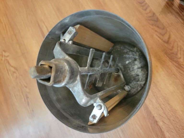 Hand Crank Ice Cream Freezer