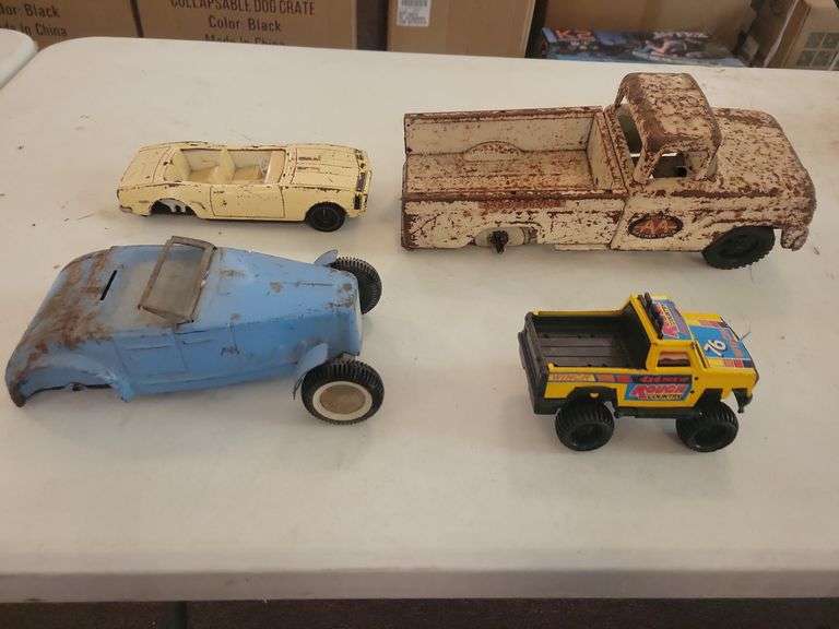 4 Vintage Toys (All needs repair)