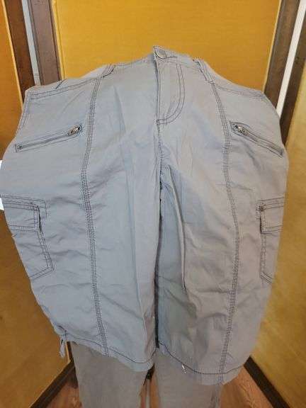Natural Reflections Size 6 Shorts and Pants