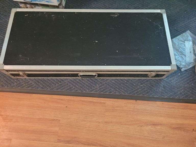Yamaha SY77 Music Synthesizer with Case